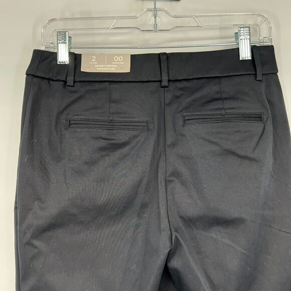 NWT Chicos Womens Capri Crop Pants Sz 2 Black Secret Stretch Straight - Picture 4 of 9